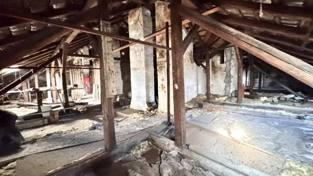 Poddasze do adaptacji 179 m2, Kraków image00027