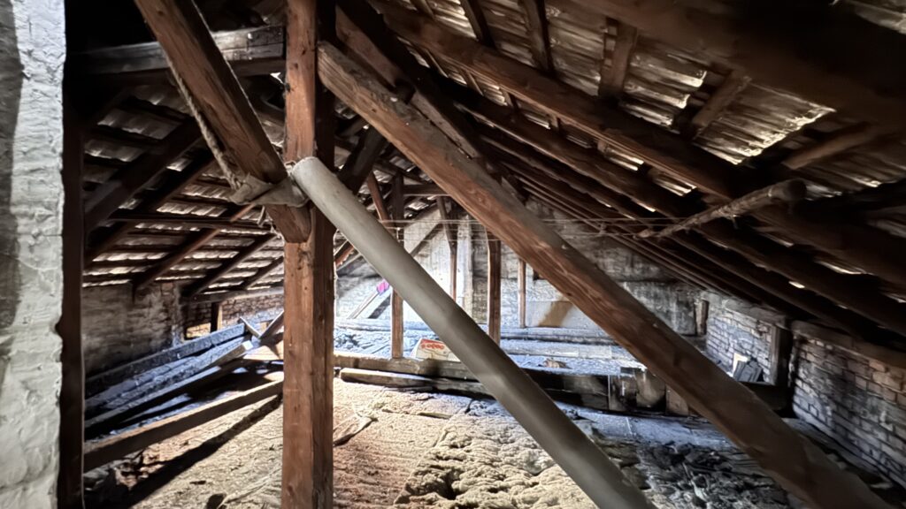 Poddasze do adaptacji 179 m2, Kraków image00031