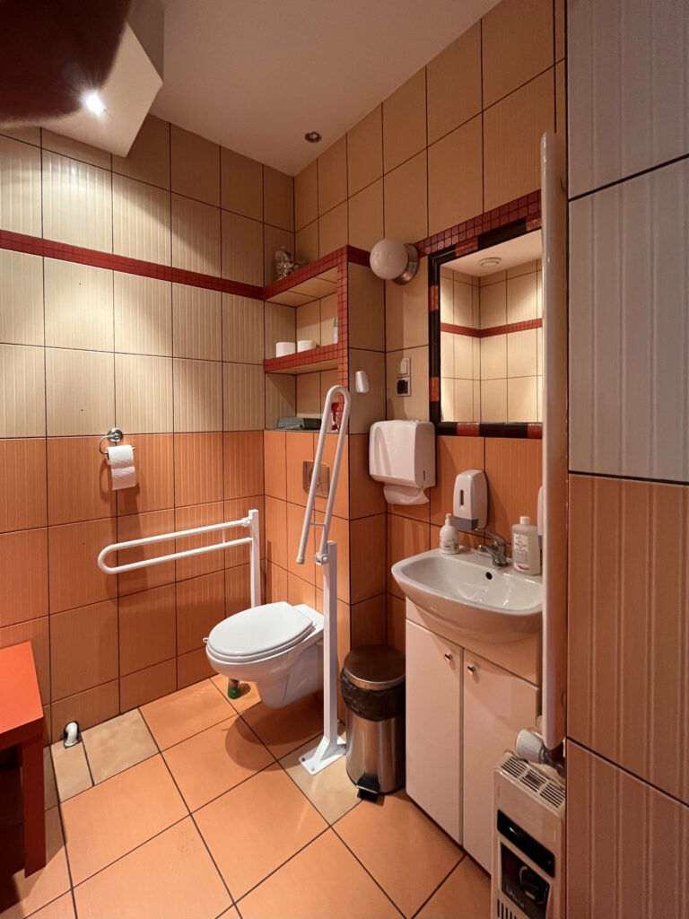 łazeinka wąski konwert